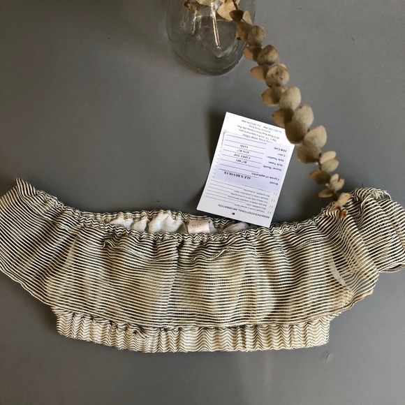 revolve Tops - Ale Crop Top